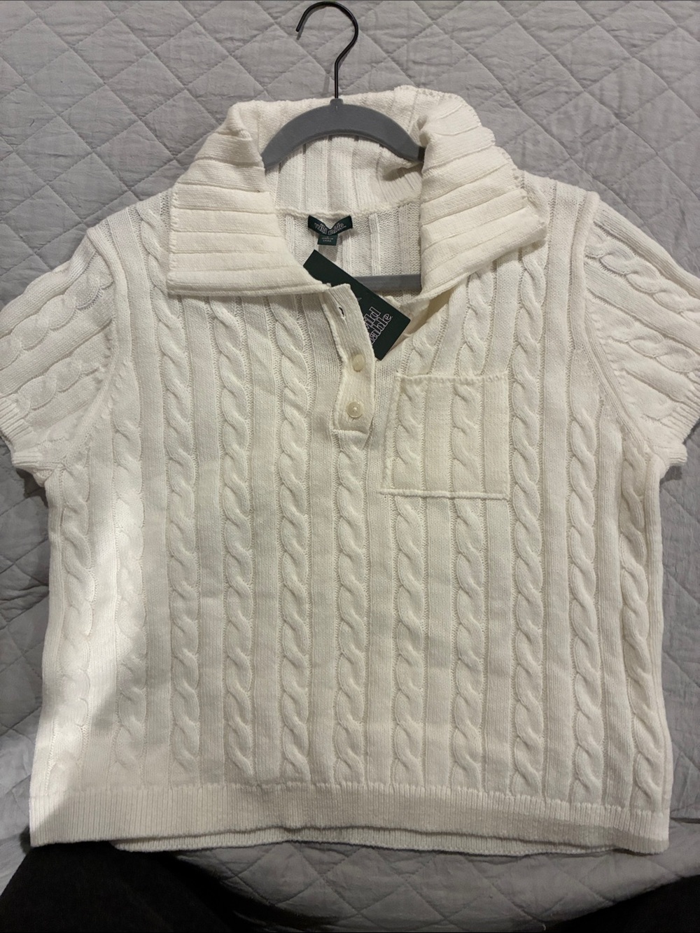 wild fable Cream Cable‑Knit V‑Neck Short Sleeve Sweater